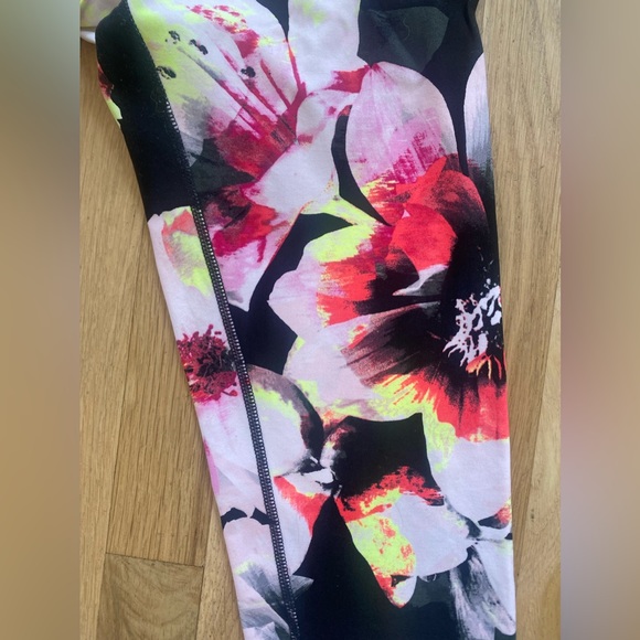 Calvin Klein Performance Wicking Leggings size M - Picture 4 of 11